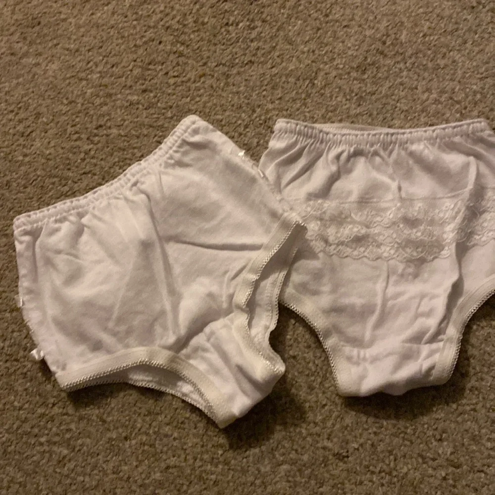 White Bloomers